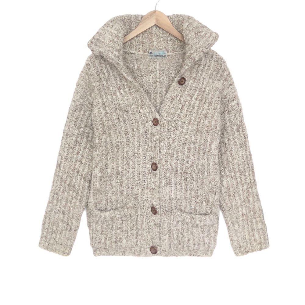 Cozy Cream/Brown Wool Knit Sweater